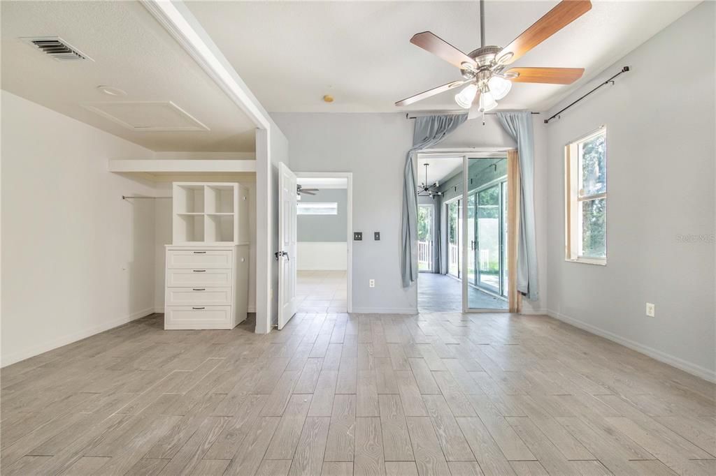 En Venta: $295,000 (3 camas, 2 baños, 1844 Pies cuadrados)
