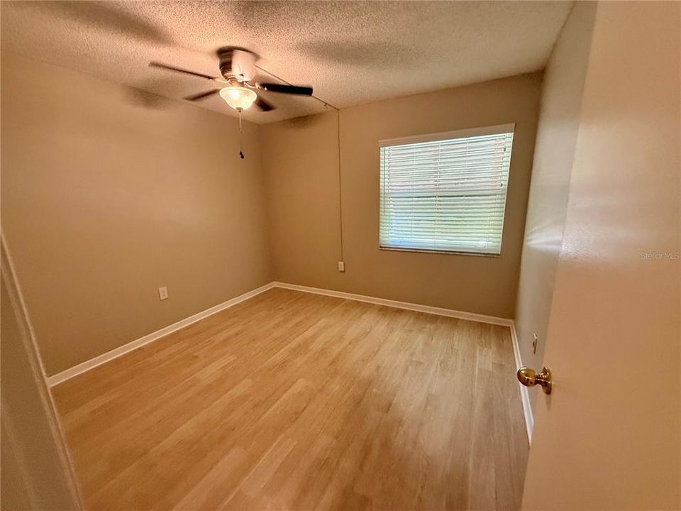En Venta: $179,900 (2 camas, 2 baños, 897 Pies cuadrados)