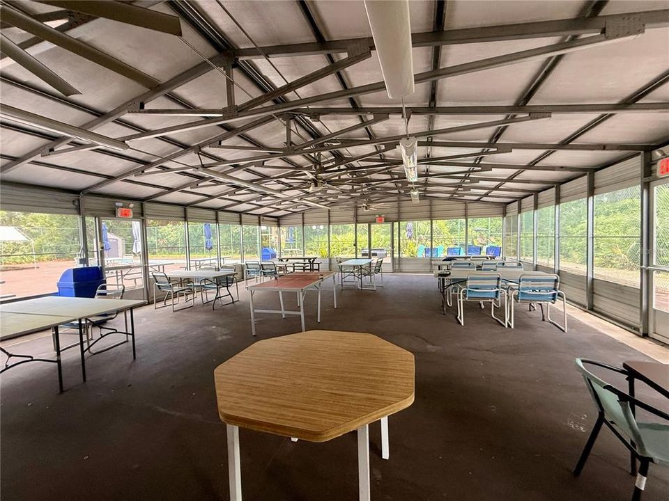En Venta: $179,900 (2 camas, 2 baños, 897 Pies cuadrados)
