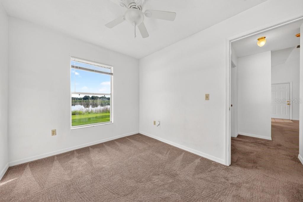 For Sale: $279,000 (2 beds, 1 baths, 884 Square Feet)