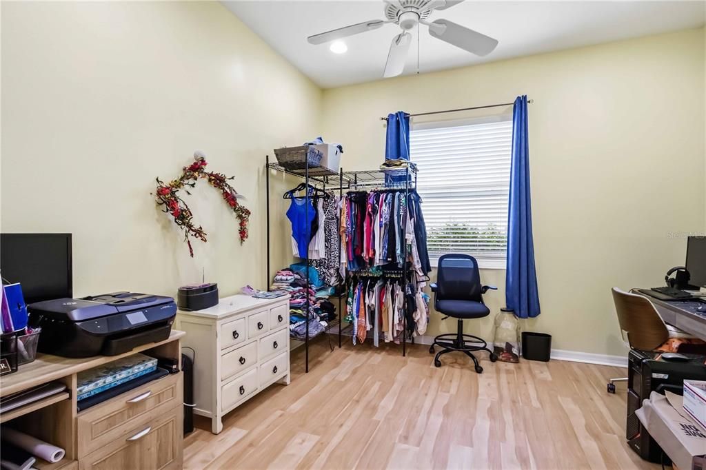 For Sale: $319,500 (2 beds, 2 baths, 1697 Square Feet)