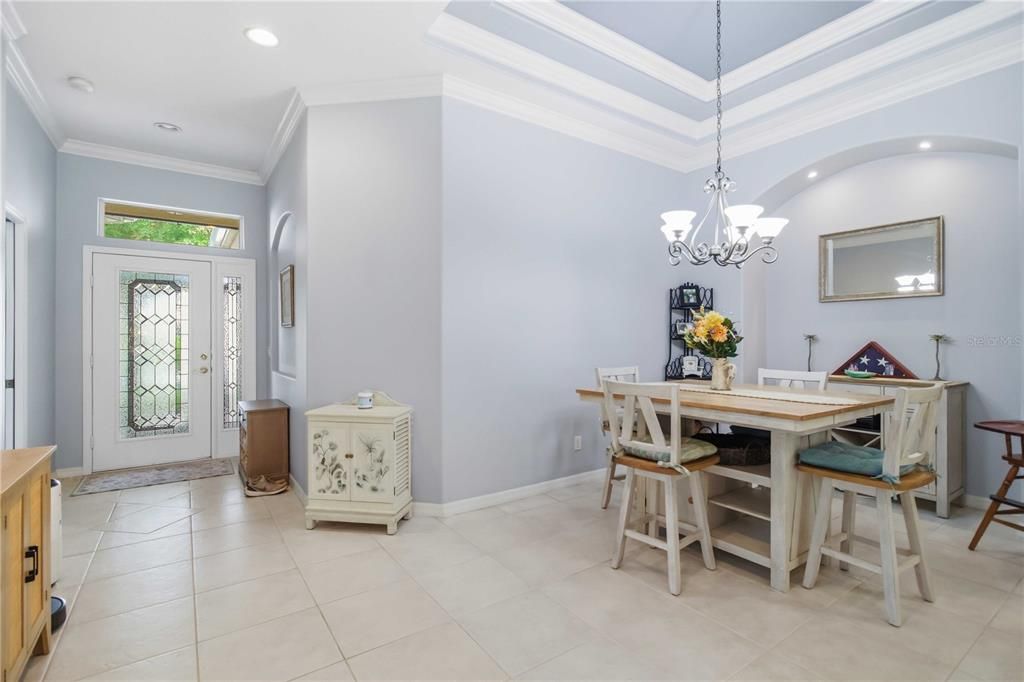 For Sale: $319,500 (2 beds, 2 baths, 1697 Square Feet)