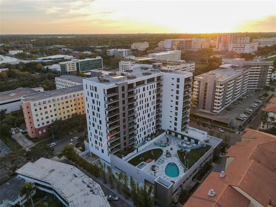 На продажу: $799,000 (1 спален, 1 ванн, 964 Квадратных фут)