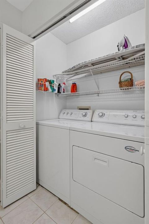 На продажу: $179,000 (2 спален, 2 ванн, 1118 Квадратных фут)