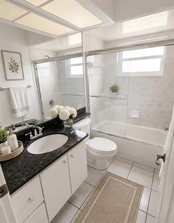 En Venta: $429,900 (4 camas, 3 baños, 2206 Pies cuadrados)