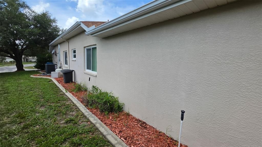 En Venta: $429,900 (4 camas, 3 baños, 2206 Pies cuadrados)