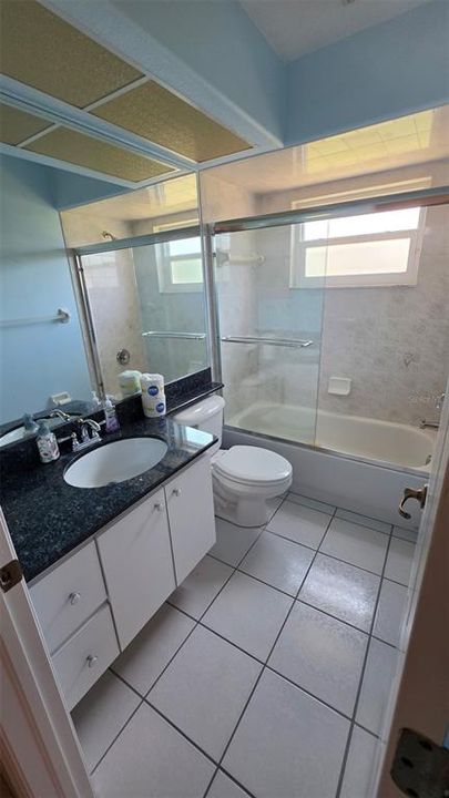 En Venta: $429,900 (4 camas, 3 baños, 2206 Pies cuadrados)