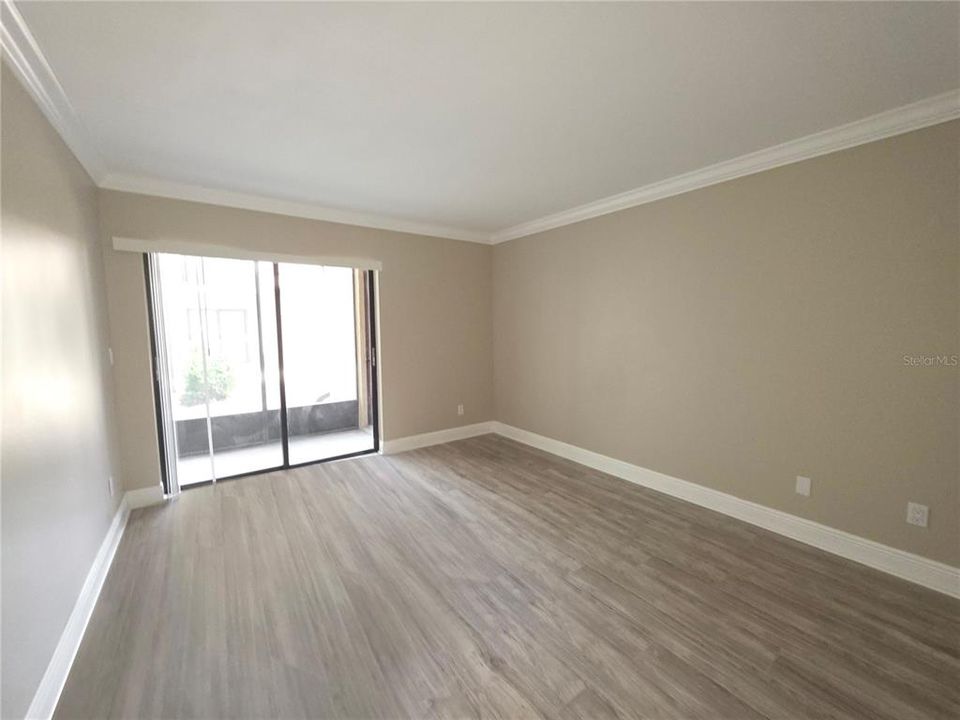 На продажу: $185,000 (2 спален, 2 ванн, 1040 Квадратных фут)