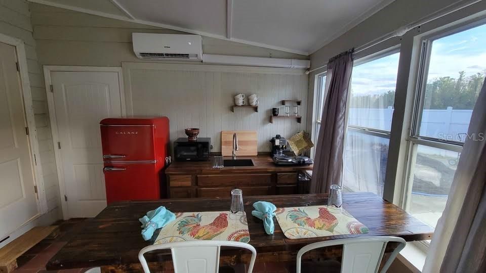 На продажу: $499,900 (4 спален, 2 ванн, 3226 Квадратных фут)