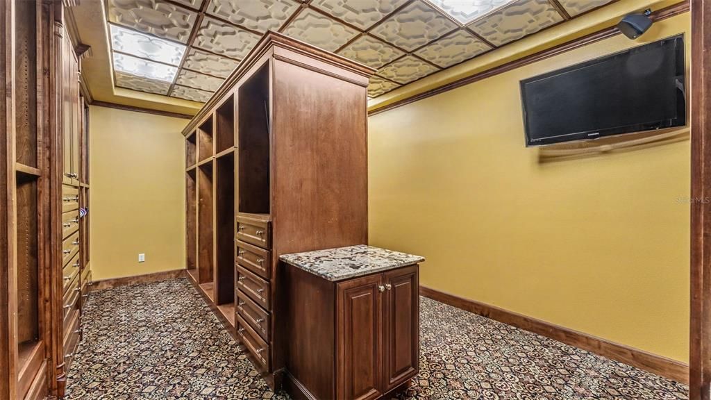 На продажу: $2,750,000 (4 спален, 3 ванн, 7080 Квадратных фут)