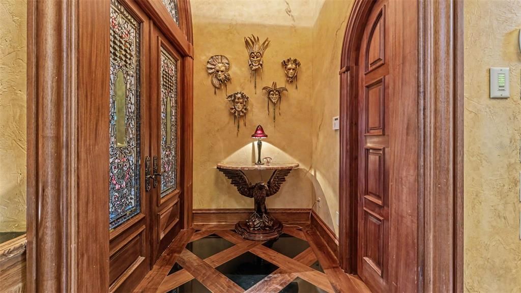 На продажу: $2,750,000 (4 спален, 3 ванн, 7080 Квадратных фут)