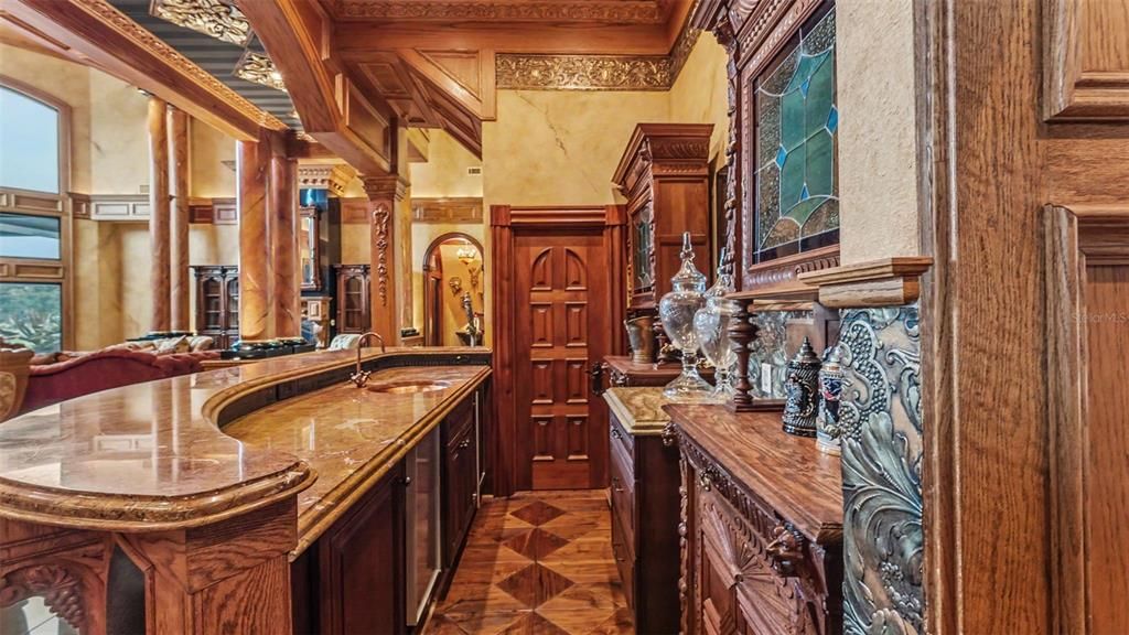 На продажу: $2,750,000 (4 спален, 3 ванн, 7080 Квадратных фут)