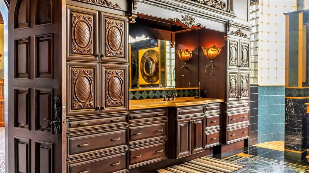 На продажу: $2,750,000 (4 спален, 3 ванн, 7080 Квадратных фут)