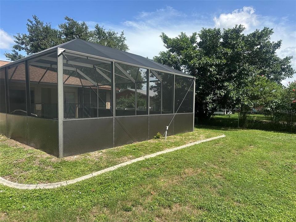 На продажу: $239,900 (2 спален, 2 ванн, 1382 Квадратных фут)
