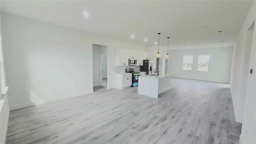 En Venta: $311,990 (4 camas, 2 baños, 1878 Pies cuadrados)