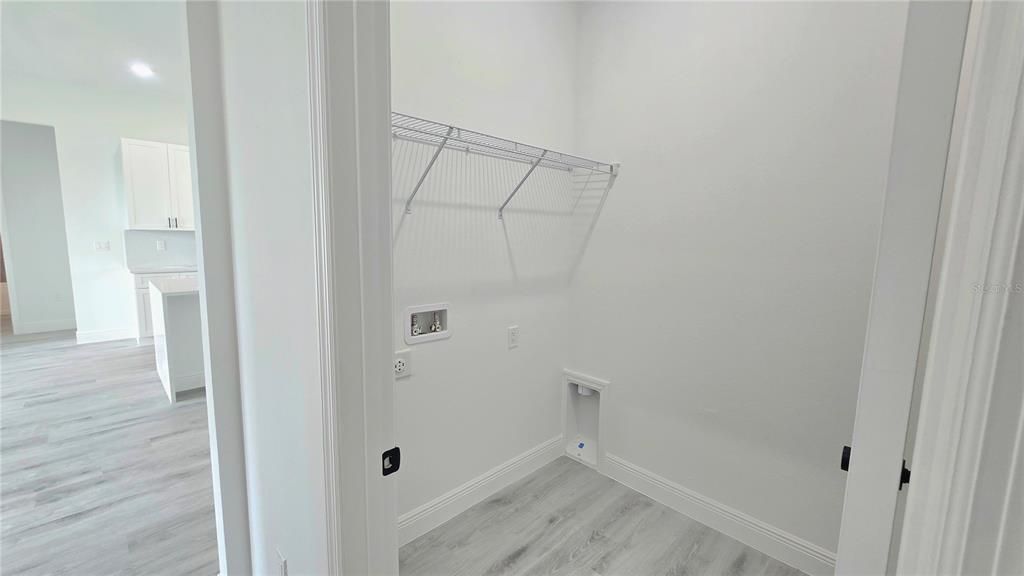 En Venta: $311,990 (4 camas, 2 baños, 1878 Pies cuadrados)