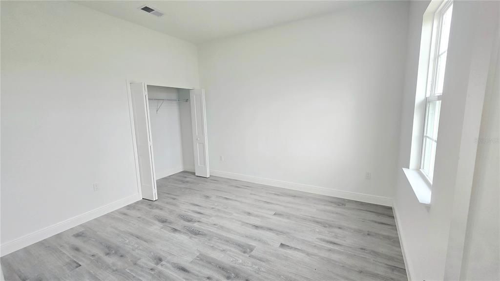 En Venta: $311,990 (4 camas, 2 baños, 1878 Pies cuadrados)