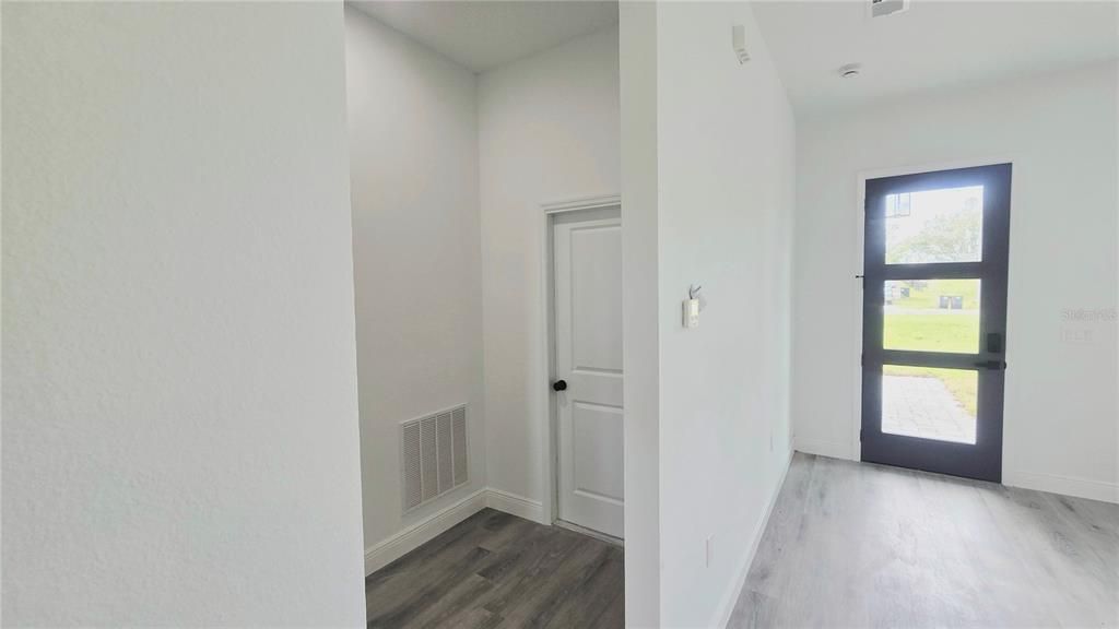 En Venta: $311,990 (4 camas, 2 baños, 1878 Pies cuadrados)