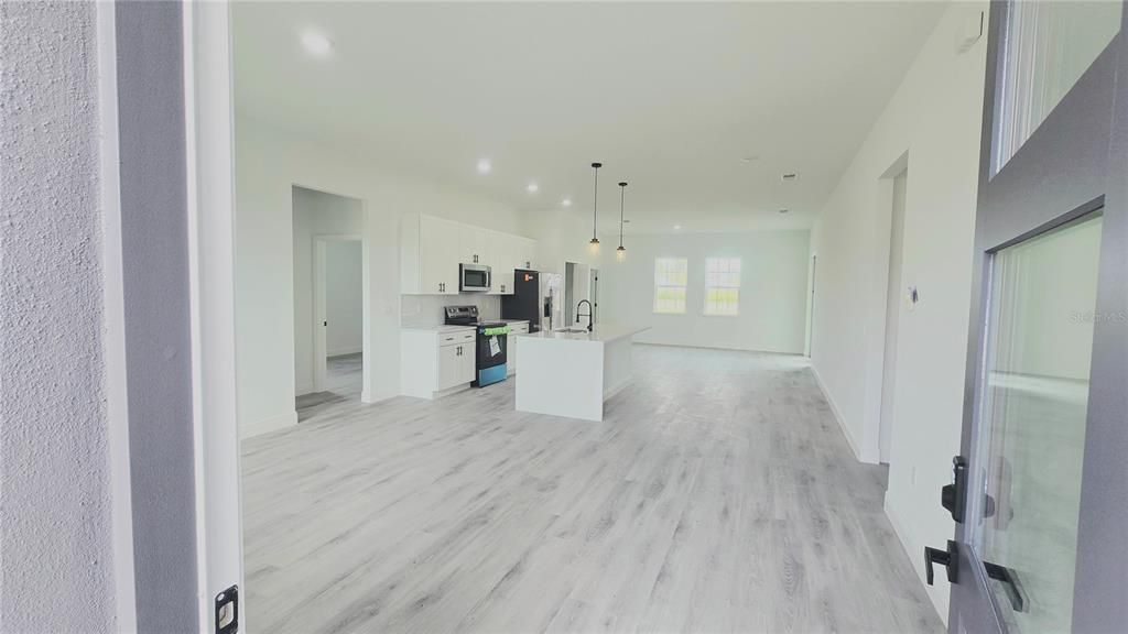 En Venta: $311,990 (4 camas, 2 baños, 1878 Pies cuadrados)