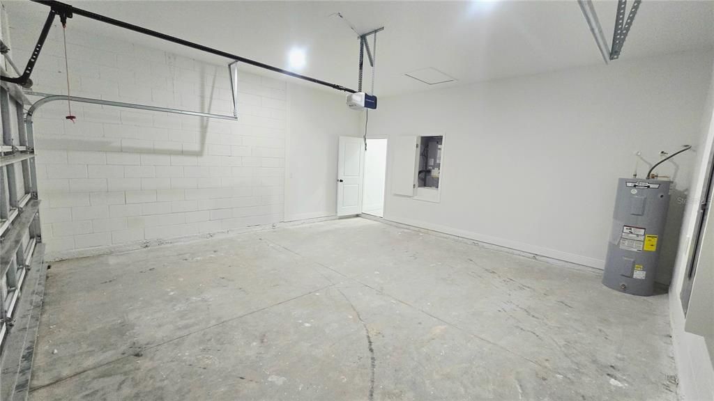En Venta: $311,990 (4 camas, 2 baños, 1878 Pies cuadrados)