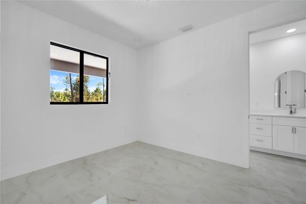 En Venta: $289,000 (2 camas, 2 baños, 1195 Pies cuadrados)