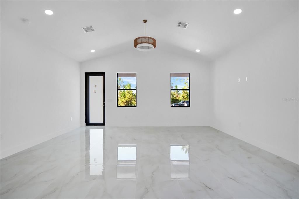 En Venta: $289,000 (2 camas, 2 baños, 1195 Pies cuadrados)