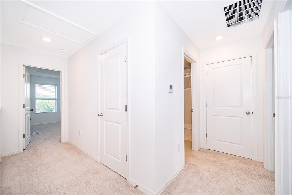 En Venta: $410,000 (3 camas, 2 baños, 1692 Pies cuadrados)