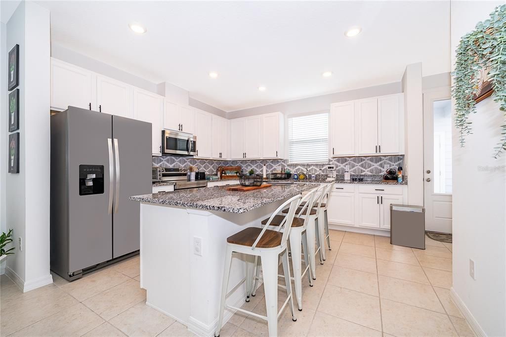 En Venta: $410,000 (3 camas, 2 baños, 1692 Pies cuadrados)