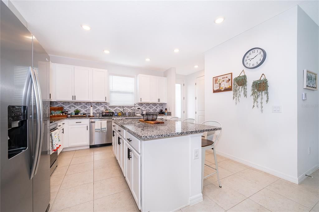 En Venta: $410,000 (3 camas, 2 baños, 1692 Pies cuadrados)