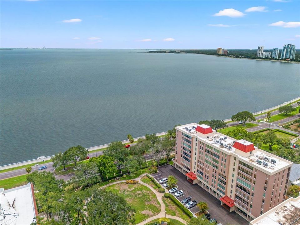 На продажу: $795,000 (2 спален, 2 ванн, 2276 Квадратных фут)