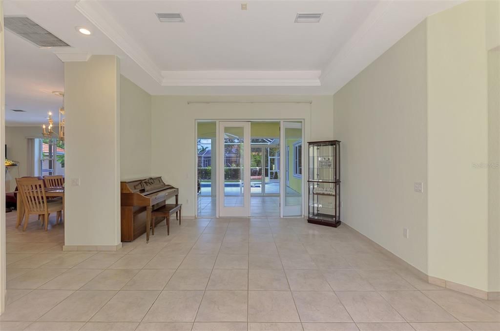 En Venta: $795,000 (5 camas, 5 baños, 3785 Pies cuadrados)