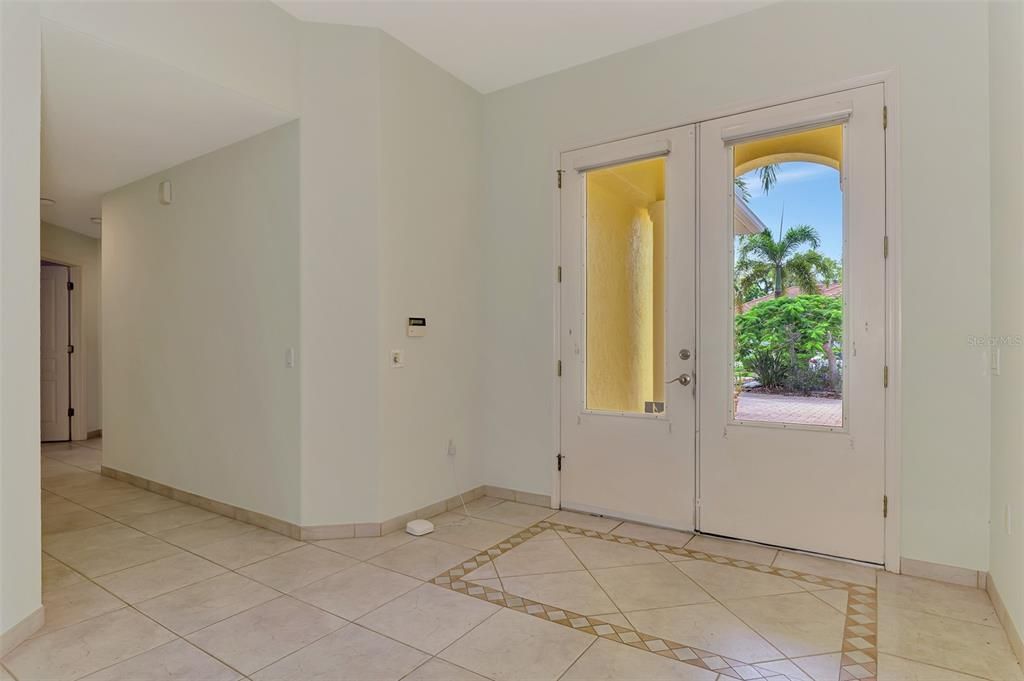 En Venta: $795,000 (5 camas, 5 baños, 3785 Pies cuadrados)