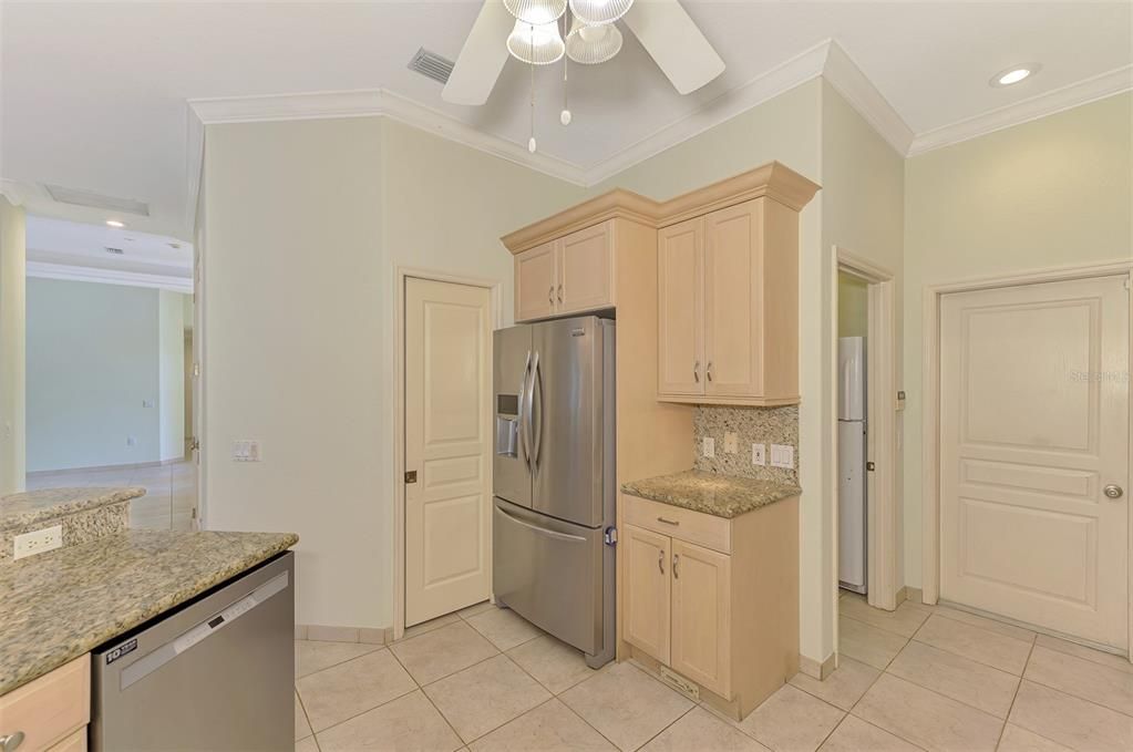 En Venta: $795,000 (5 camas, 5 baños, 3785 Pies cuadrados)