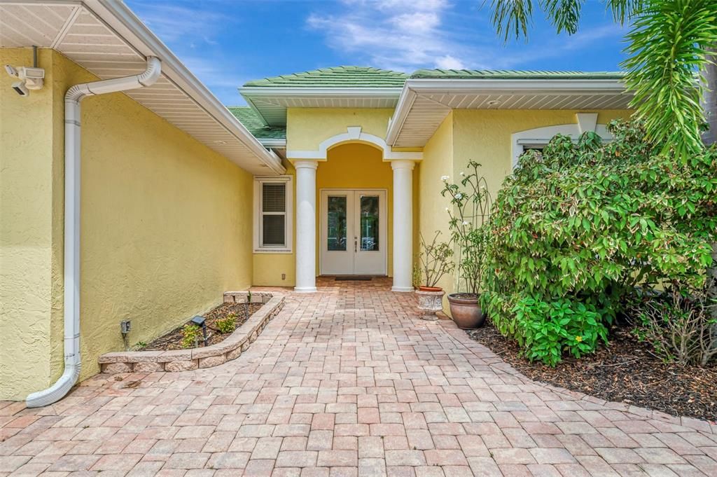 En Venta: $795,000 (5 camas, 5 baños, 3785 Pies cuadrados)