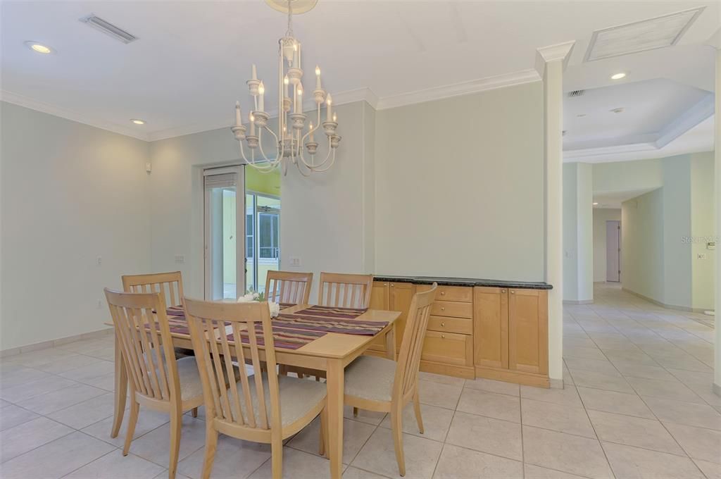 En Venta: $795,000 (5 camas, 5 baños, 3785 Pies cuadrados)