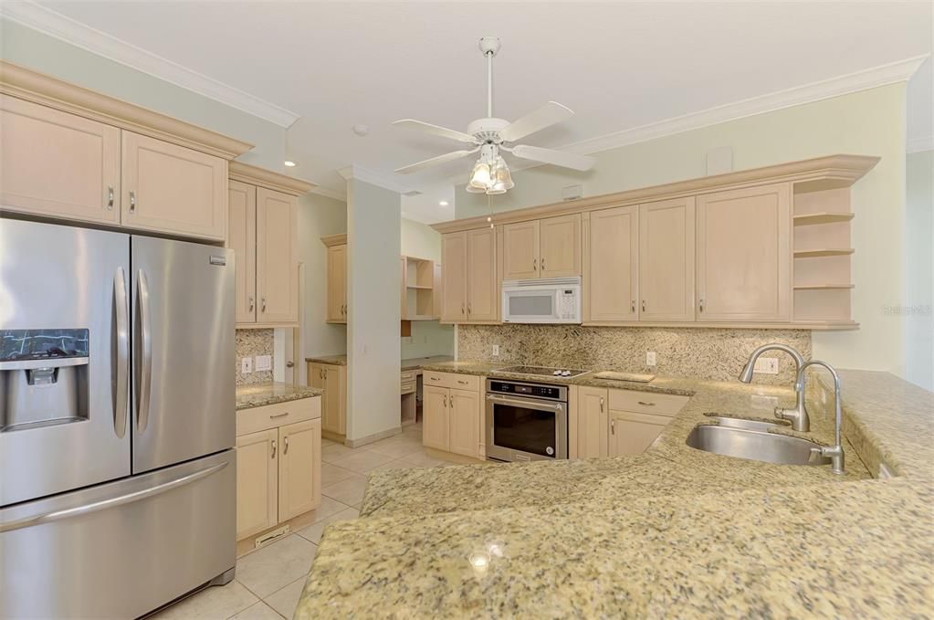 En Venta: $795,000 (5 camas, 5 baños, 3785 Pies cuadrados)