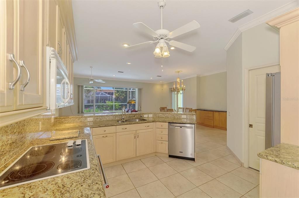 En Venta: $795,000 (5 camas, 5 baños, 3785 Pies cuadrados)