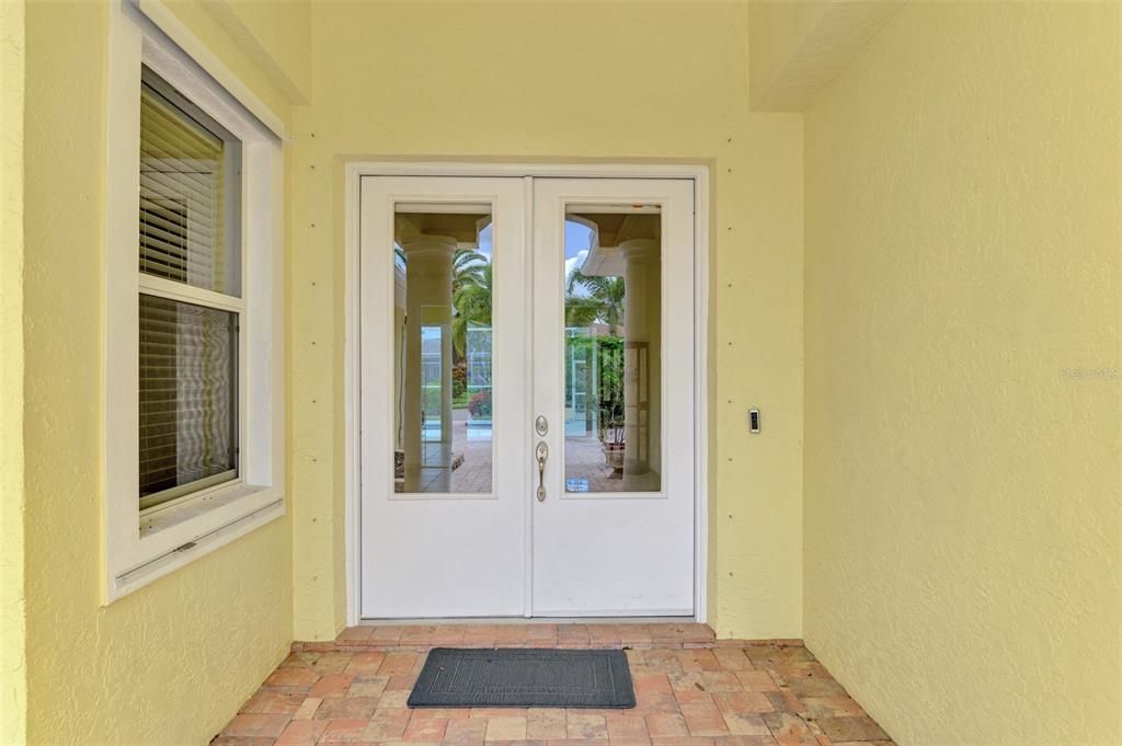 En Venta: $795,000 (5 camas, 5 baños, 3785 Pies cuadrados)