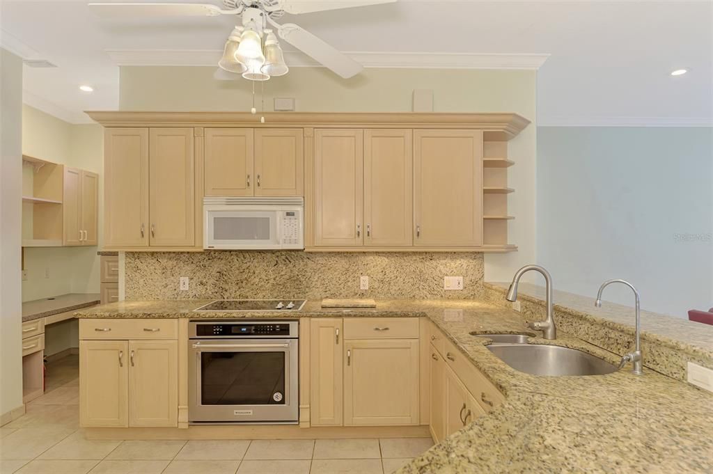 En Venta: $795,000 (5 camas, 5 baños, 3785 Pies cuadrados)