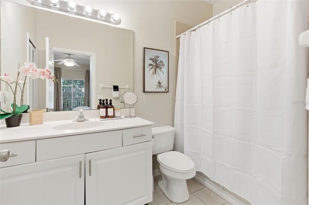 For Sale: $330,000 (3 beds, 2 baths, 1484 Square Feet)