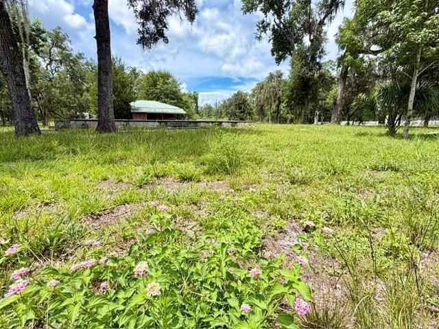 待售: $59,900 (0.60 acres)