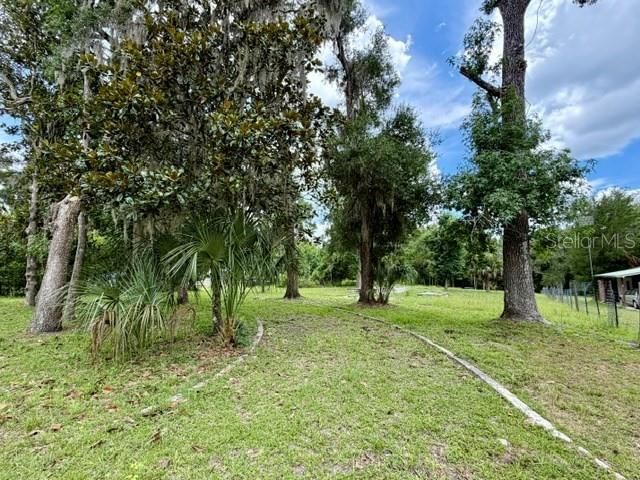待售: $59,900 (0.60 acres)