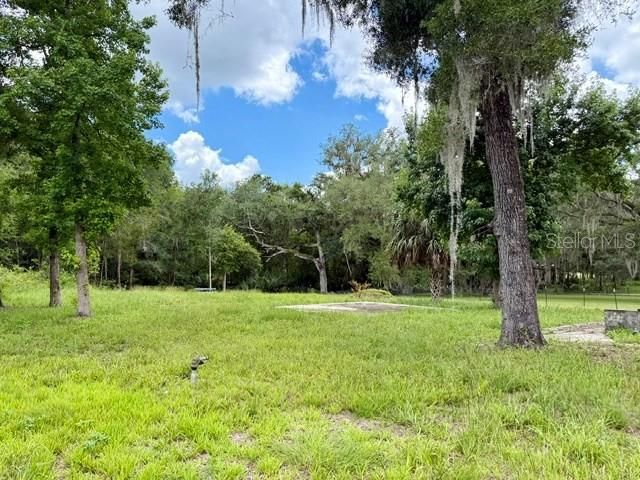 待售: $59,900 (0.60 acres)
