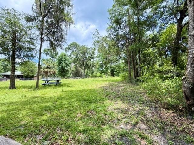 待售: $59,900 (0.60 acres)