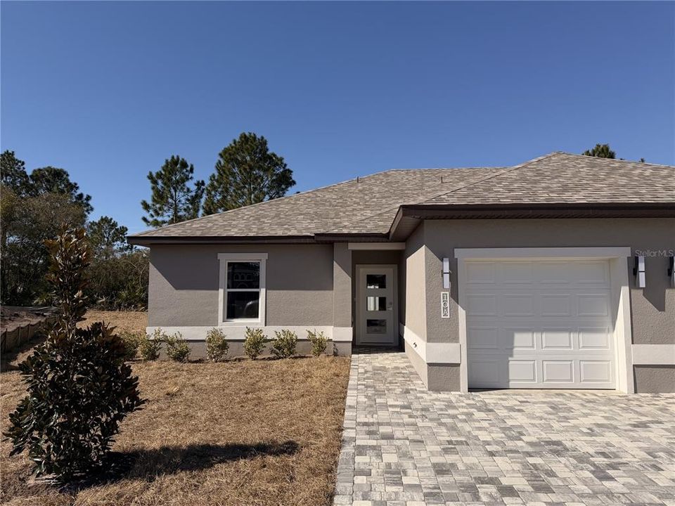 For Rent: $1,800 (3 beds, 2 baths, 1200 Square Feet)