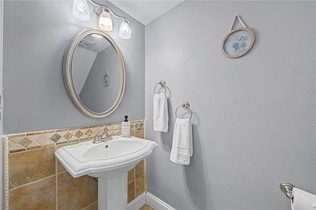 В аренду: $1,790 (2 спален, 1 ванн, 1048 Квадратных фут)