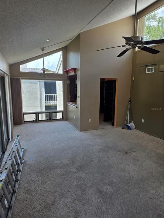 En Venta: $169,900 (2 camas, 2 baños, 1024 Pies cuadrados)