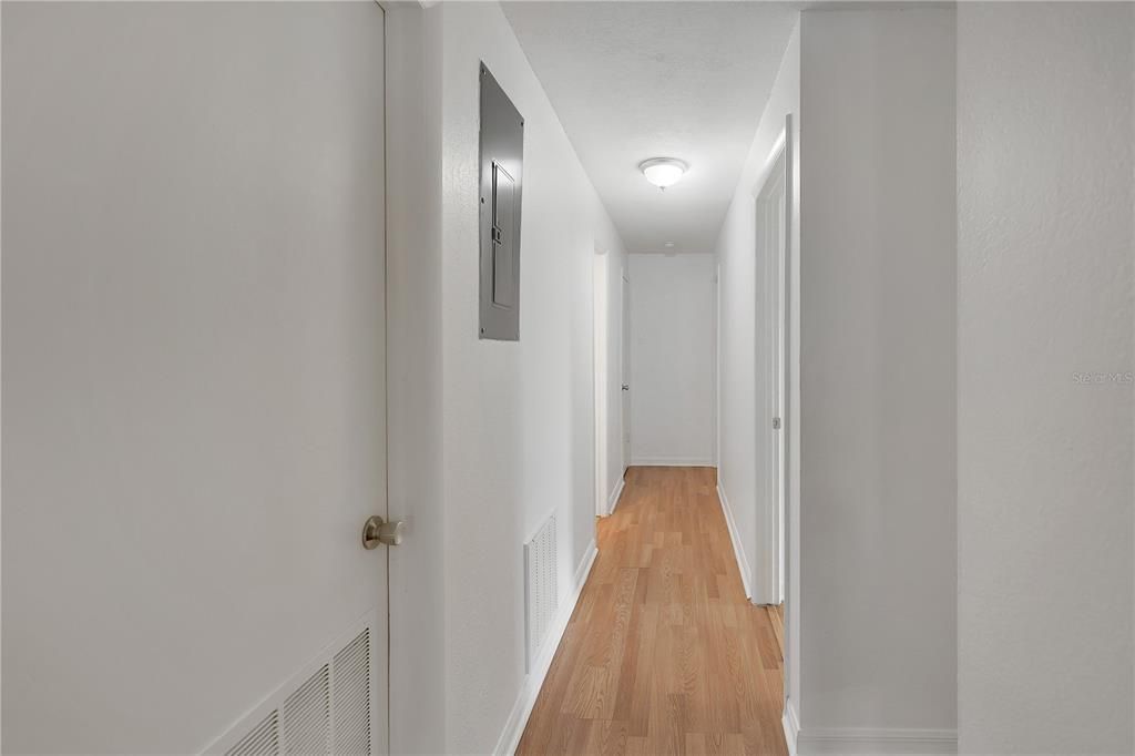 En Venta: $225,000 (3 camas, 2 baños, 1271 Pies cuadrados)