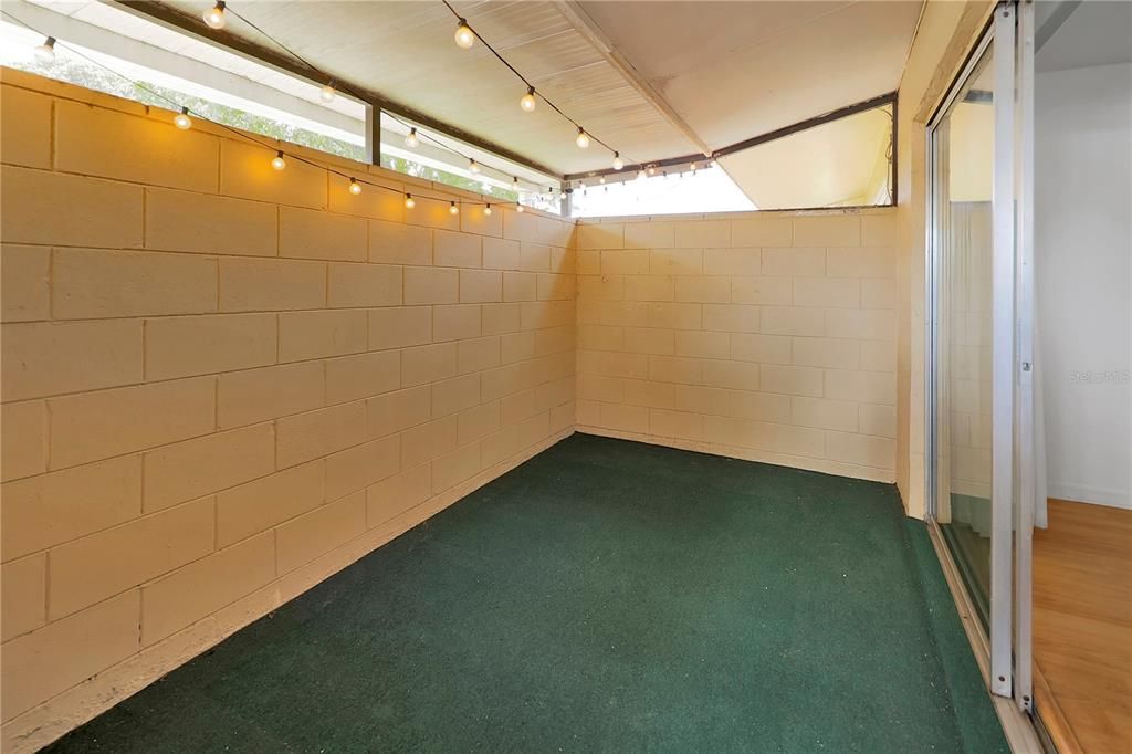 En Venta: $225,000 (3 camas, 2 baños, 1271 Pies cuadrados)
