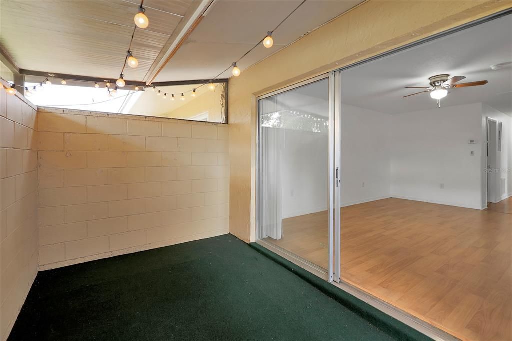 En Venta: $225,000 (3 camas, 2 baños, 1271 Pies cuadrados)